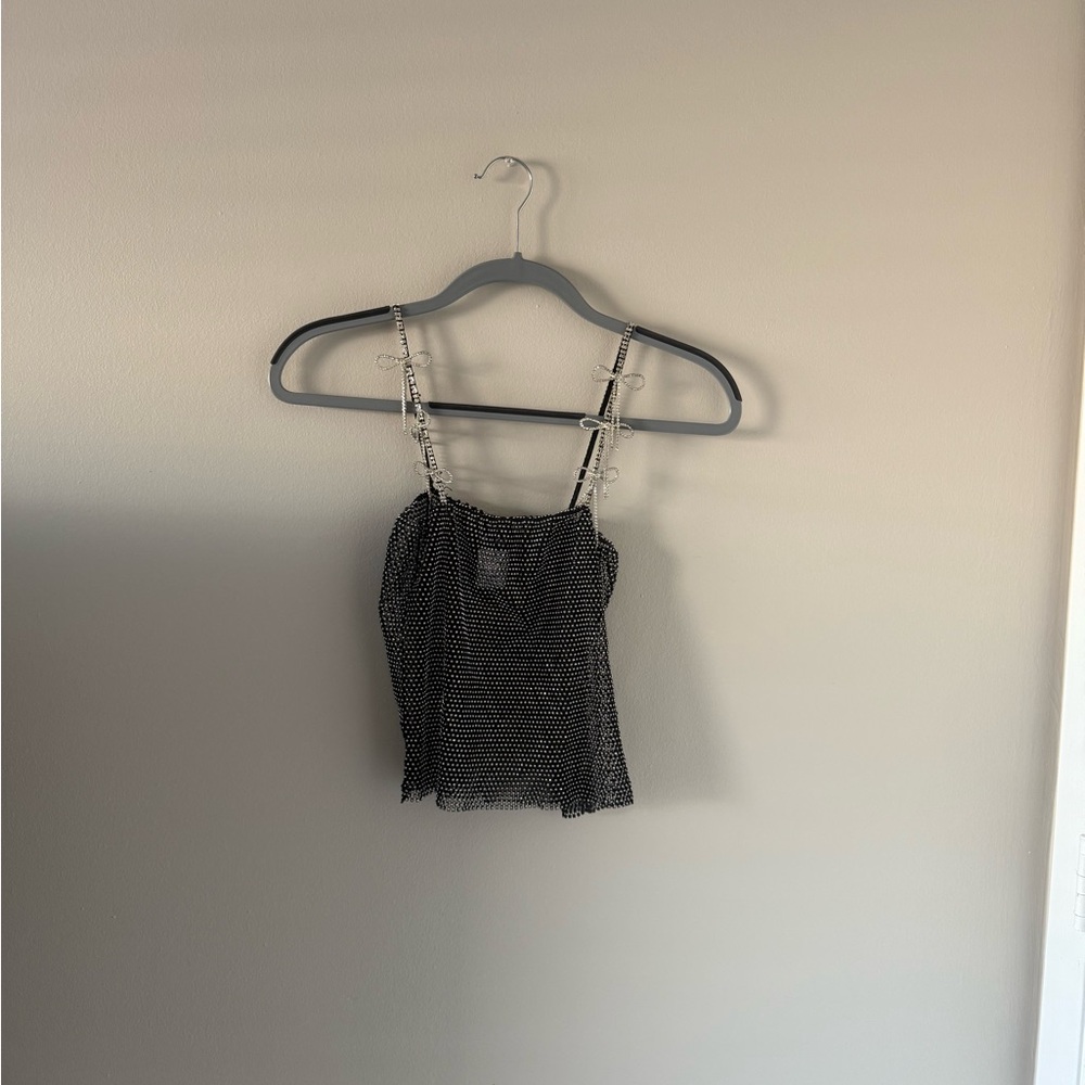 AKIRA Mesh Top